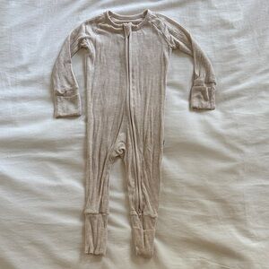 Little Sleepies RIBBED Cream Zippy